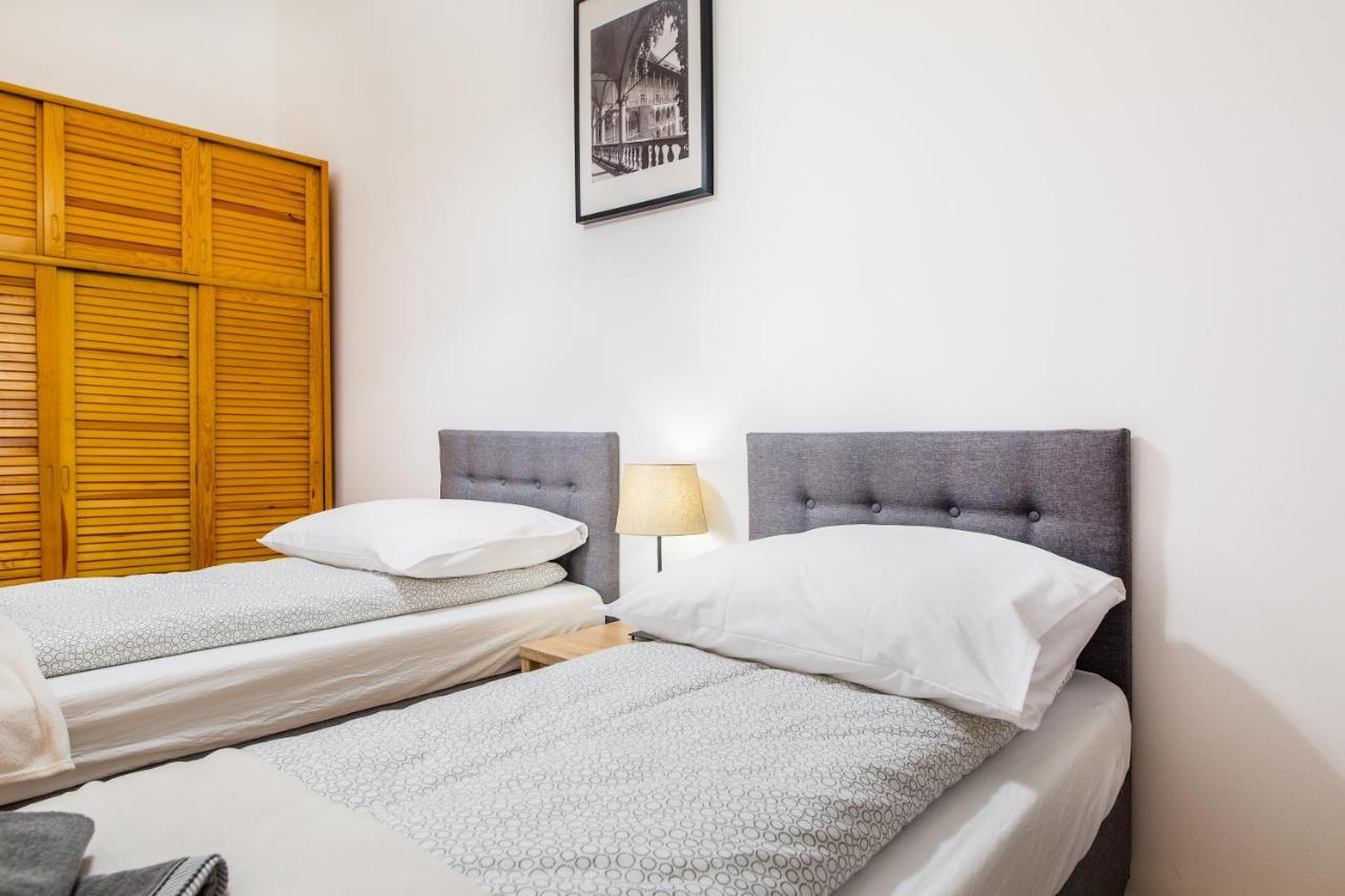 Apartament Na Groblach Krakow Bagian luar foto